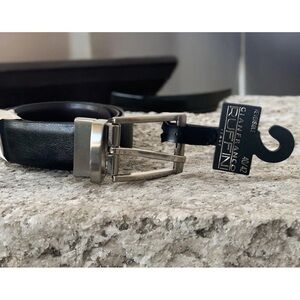 New Gianfranco Ruffini Italy 40/42 reversible black/brown Genuine leather NWT